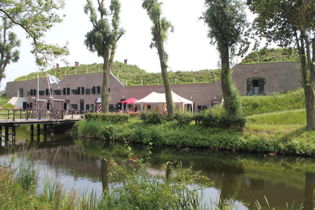 20170815 Persbericht Kampvuur Historische Vereniging op Fort Bakkerskil